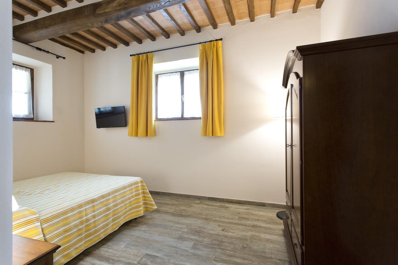 Aparthotel Casale San Galgano Chiusdino Exterior foto