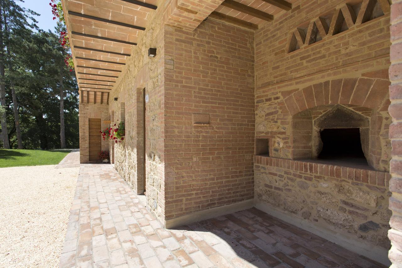 Aparthotel Casale San Galgano Chiusdino Exterior foto